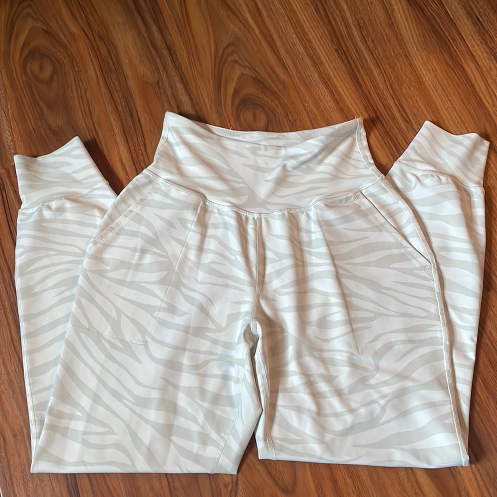 Old navy zebra print size small athletic joggers like new!